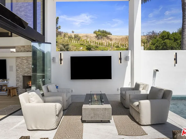 3851 Sweetwater Canyon Dr — Photo 11
