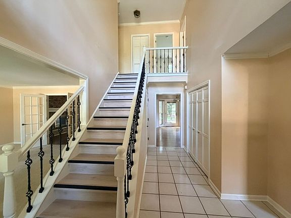 5th image of 2619 Modaff Rd