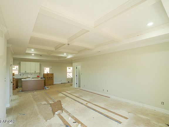 3rd image of 1001 N Old Grey Ridge Rd
