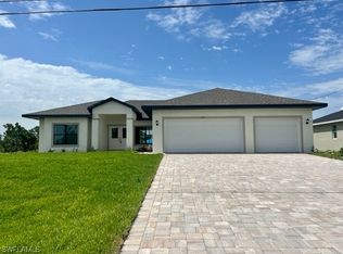 1535 NE 36th Lane Cpe, Coral, FL 33909