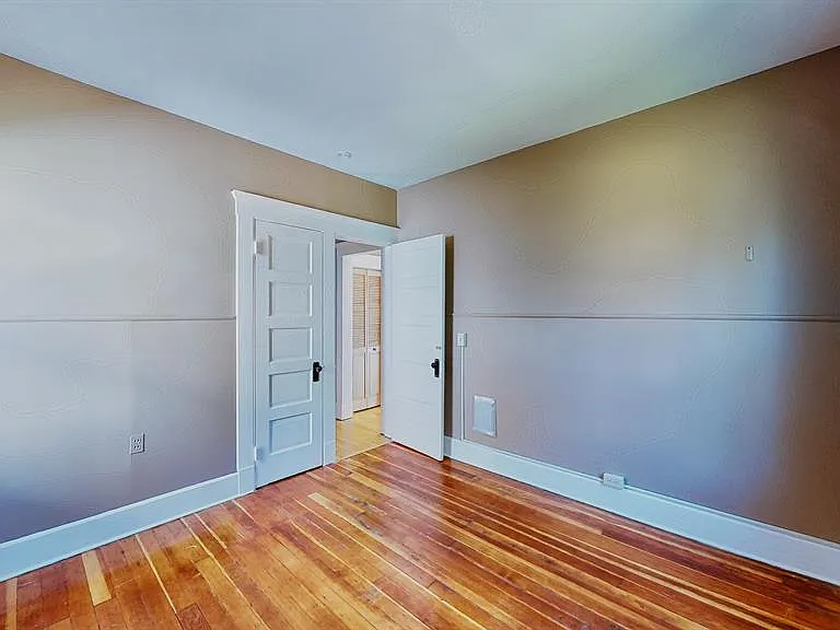 136 Mansfield St — Photo 15