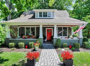 185 W Walnut St, Zionsville, IN 46077