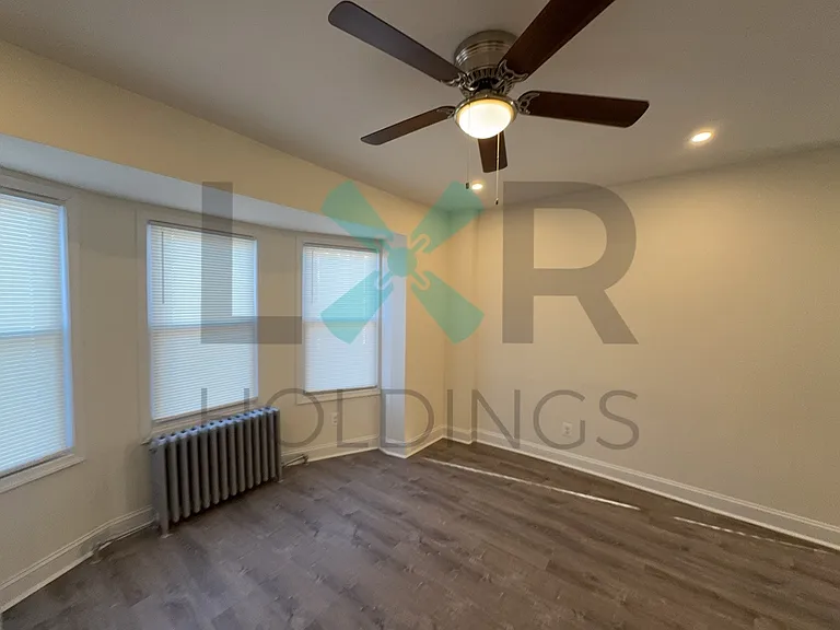 1116 Main St #2 — Photo 15