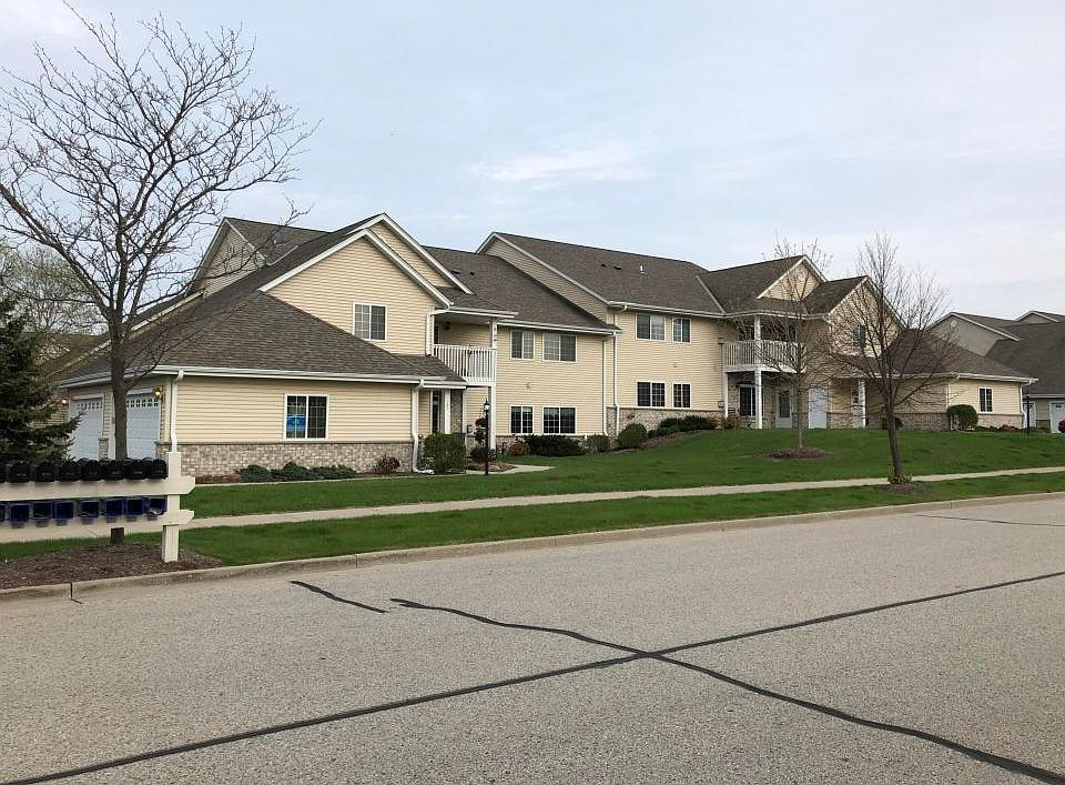 1st image of W197N17158 Stonewall Dr