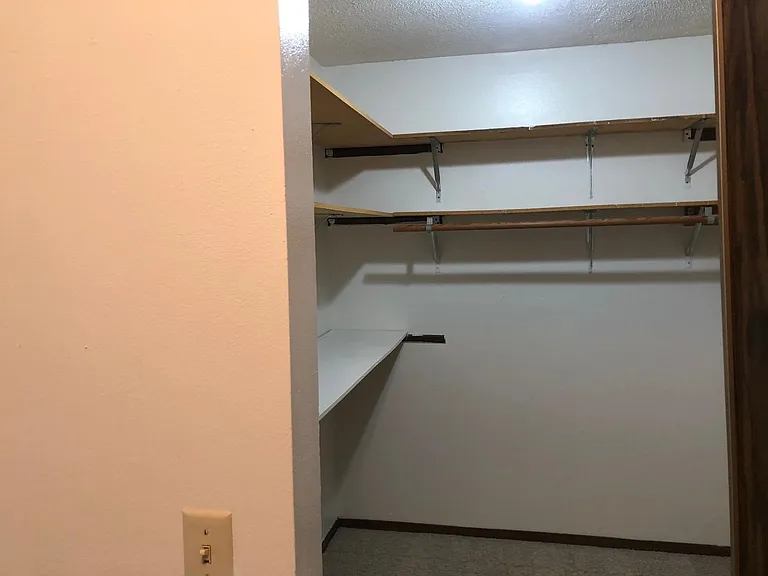 200 N Garfield Ave — Photo 12