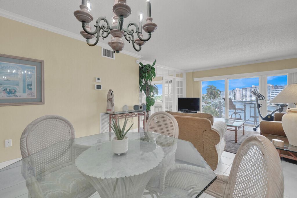140 NE 28th Avenue #502, photo 6