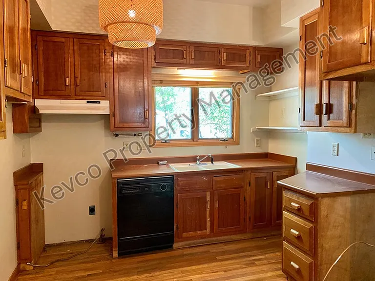805 Laporte Ave — Photo 5