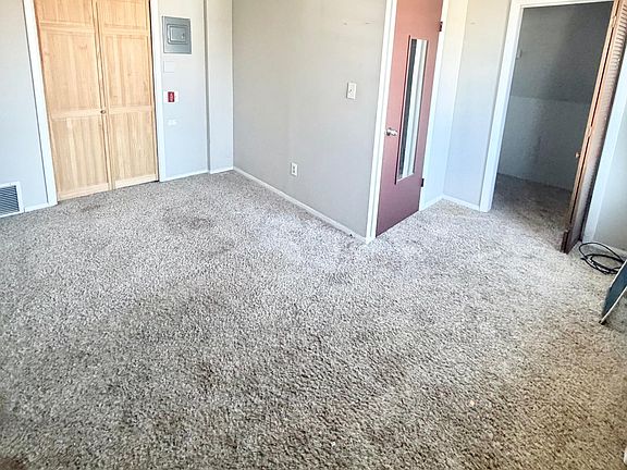 4th image of 840 Washington Ave #2