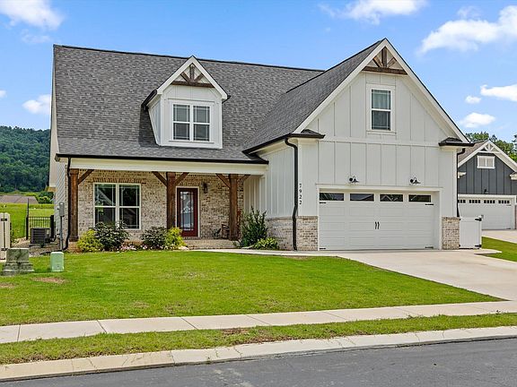 2nd image of 7922 Bear Stone Dr