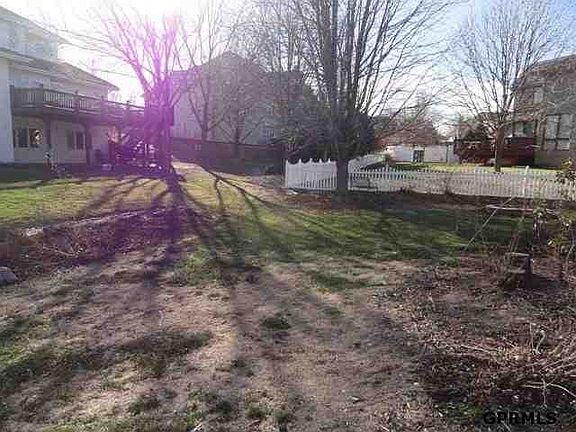 4th image of 3355 N 141st St
