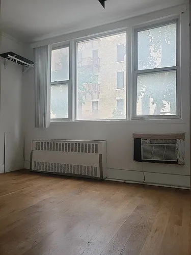 200 E 30th St #2-K Photo 1 200 E 30th St #2-K Photo 1