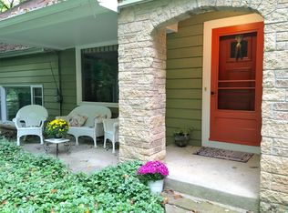 W145N7494 Northwood Dr, Menomonee Falls, WI 53051