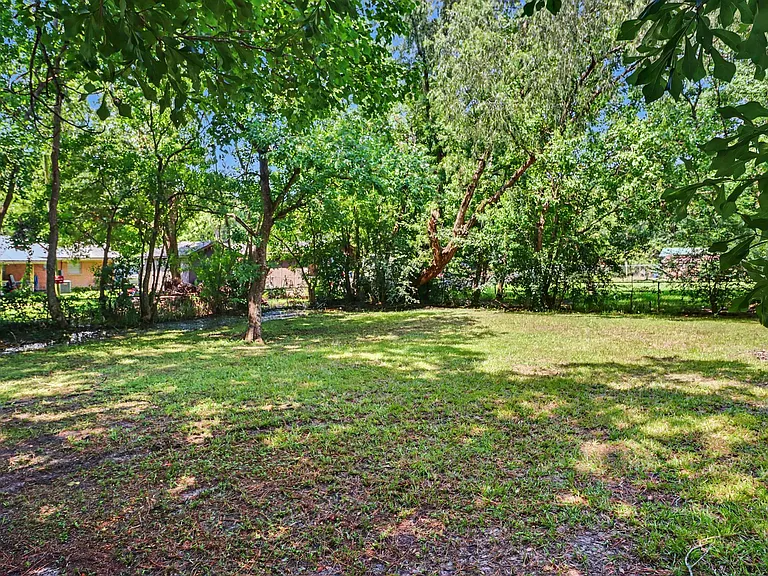 4136 Mimosa Dr — Photo 15