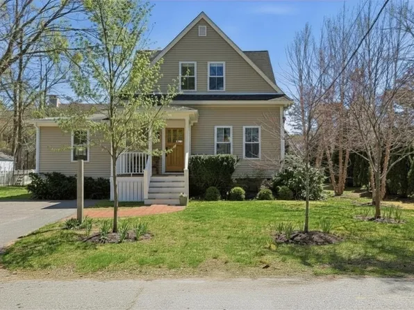 69 Potter St, Concord, MA 01742