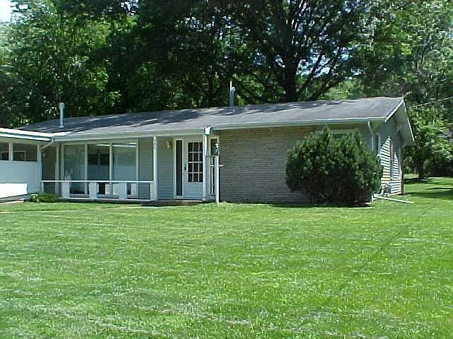 Manor Dr