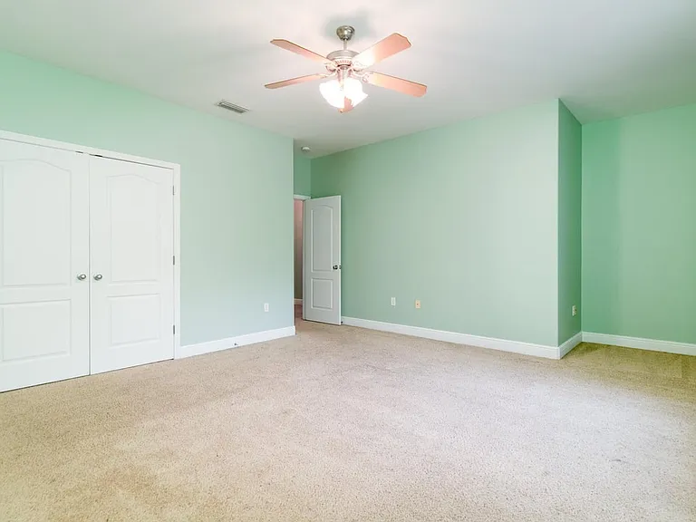 827 Fairview Dr #3 — Photo 12