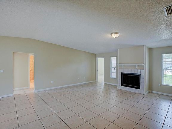 5th image of 411 Francisco Way
