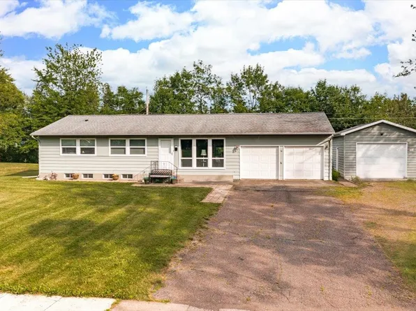 36 Arthur Cir, Silver Bay, MN 55614