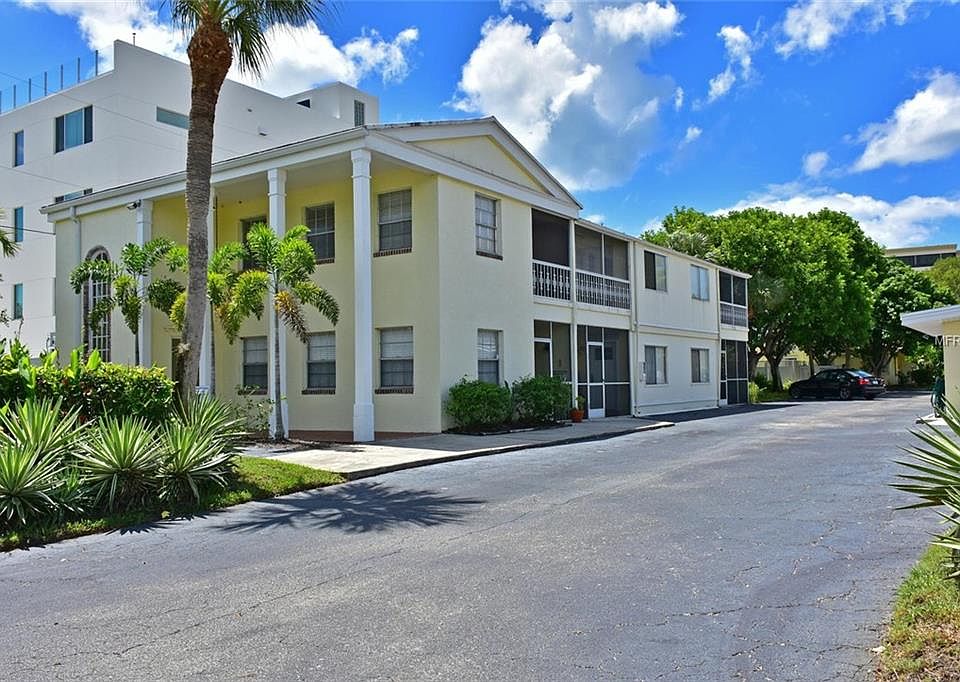 1st image of 170 Roosevelt Dr APT 17