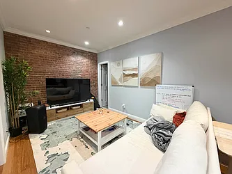 27 East 7th Street, #4F