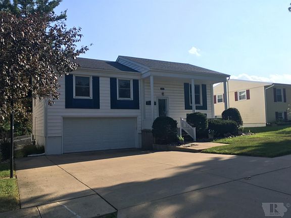2nd image of 2705 Meadowbrook Dr