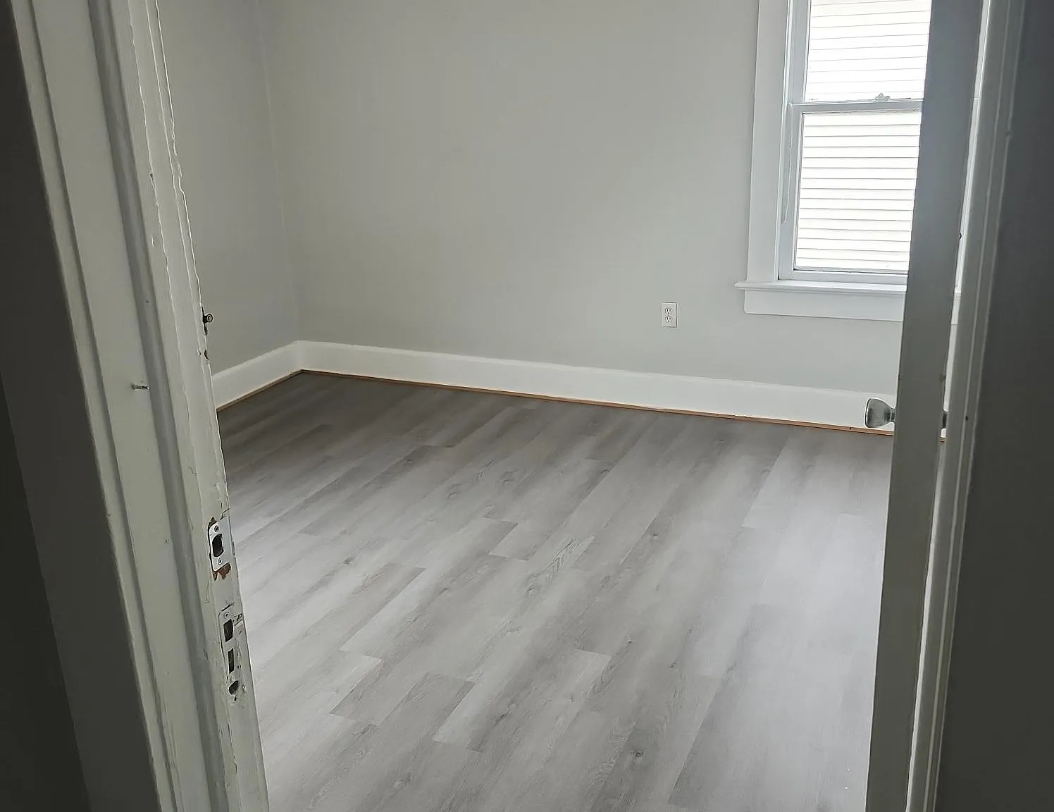 3 bed, 1144 sqft, $1,350 — Photo 1