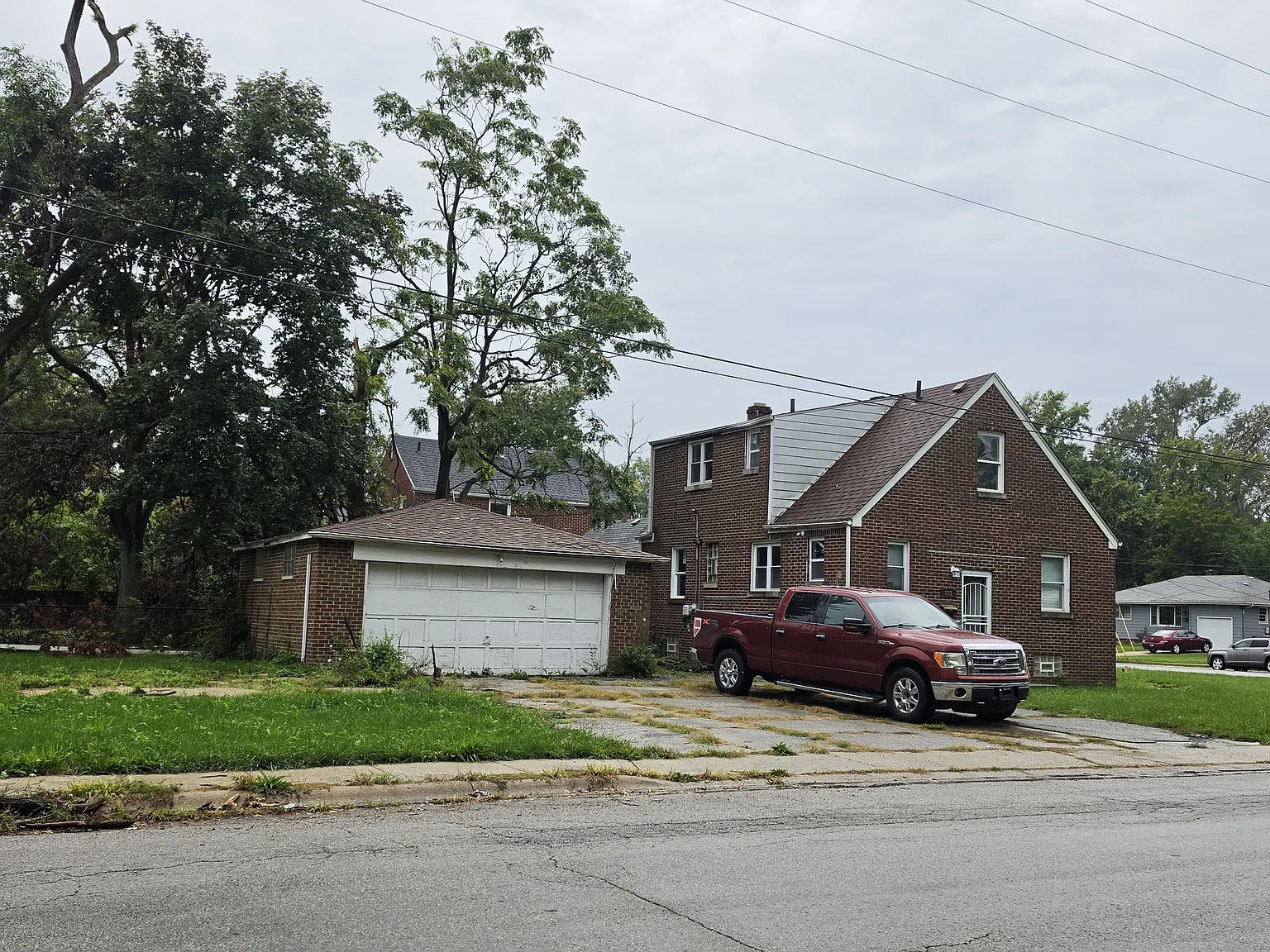 3 bed, 1.5 bath, 1594 sqft, $1,400 — Photo 2