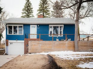 917 2nd Pl NE, Jamestown, ND 58401