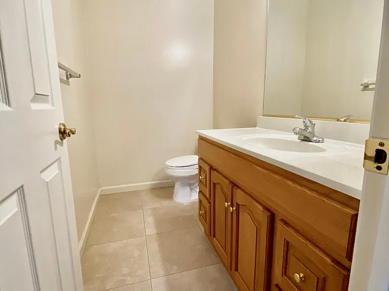 429 Boynton Ave — Photo 8