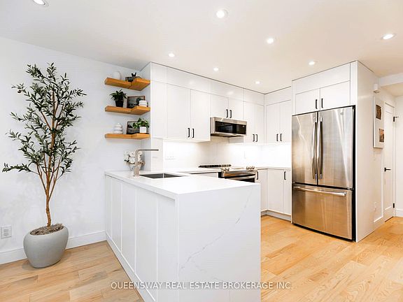 4th image of 232 Saint George St #19