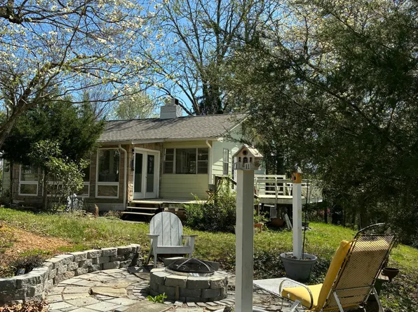 114 Glendale Ln, Oak Ridge, TN 37830