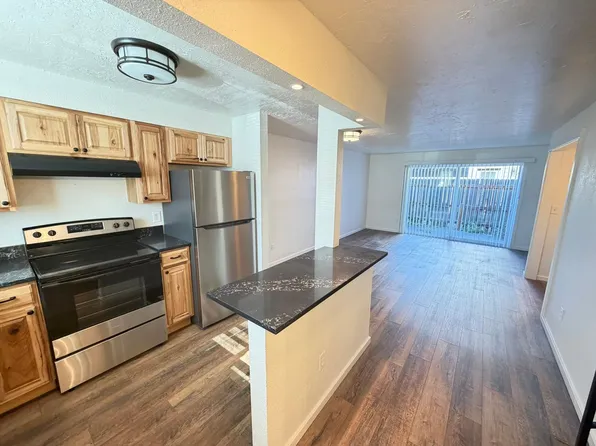 540 W Maple St APT 25, Lebanon, OR 97355