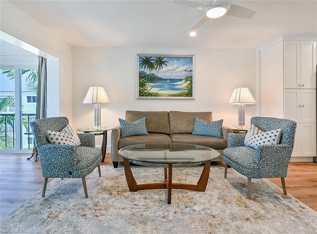 2 bed, 2.0 bath, 1000 sqft, $10,000 — Photo 2