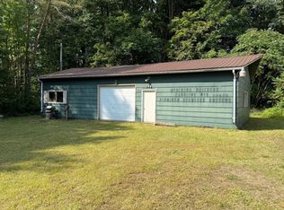 N3755 Netzel St, Caroline, WI 54928