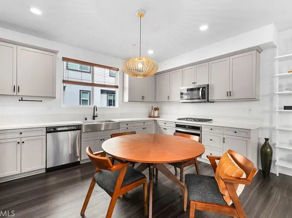 1214 Oyster Ln, Harbor City, CA 90710