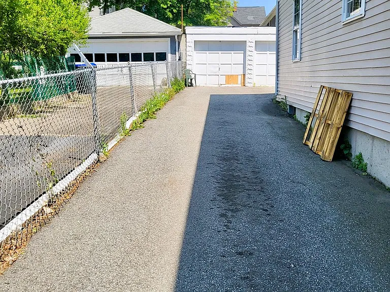 27 Felix St #2 — Photo 11