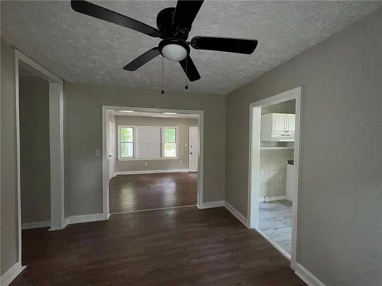 1537 Orlando St SW — Photo 8