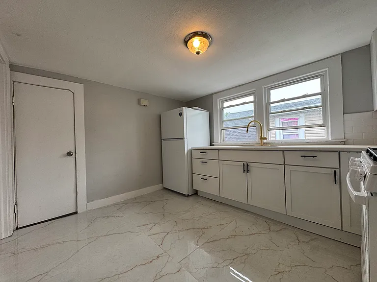 761 Winchester Ave #3C — Photo 3