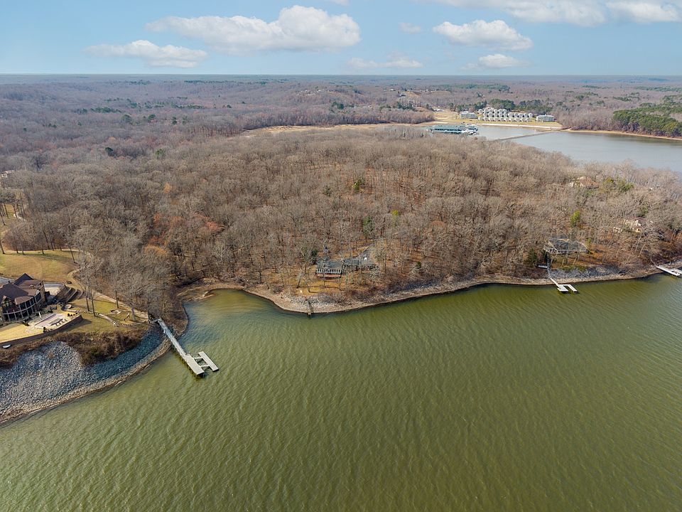 1st image of 412 Keck Ln