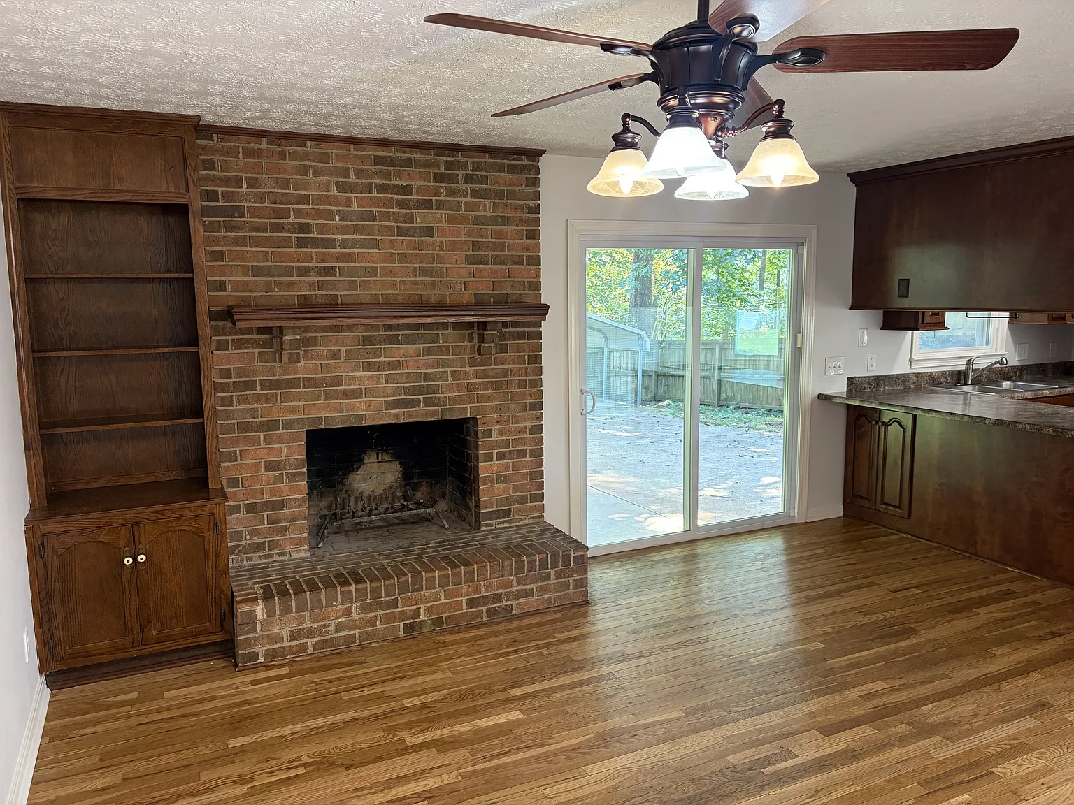 Cloverleaf Drive 409 - 1 — Photo 2