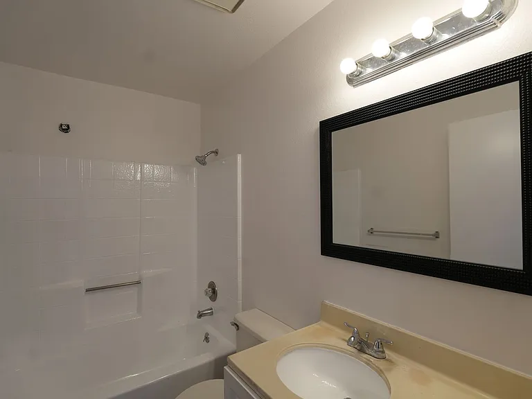16809 Dalton Ave — Photo 22