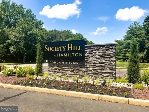 66 Mulberry Ct, Hamilton, NJ 08619