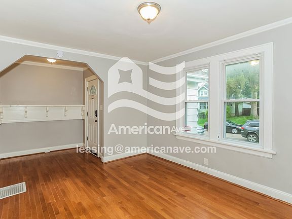 1159981_002_living_room_3.jpg
