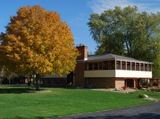 205 Stockholm Rd, Paxton, IL 60957