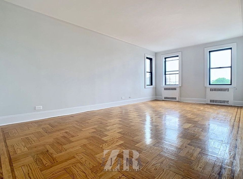 1st image of 245 Hawthorne St APT F3