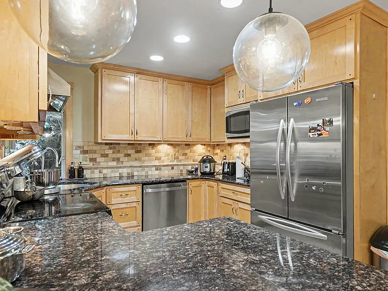 27523 NE 31st Ct — Photo 17