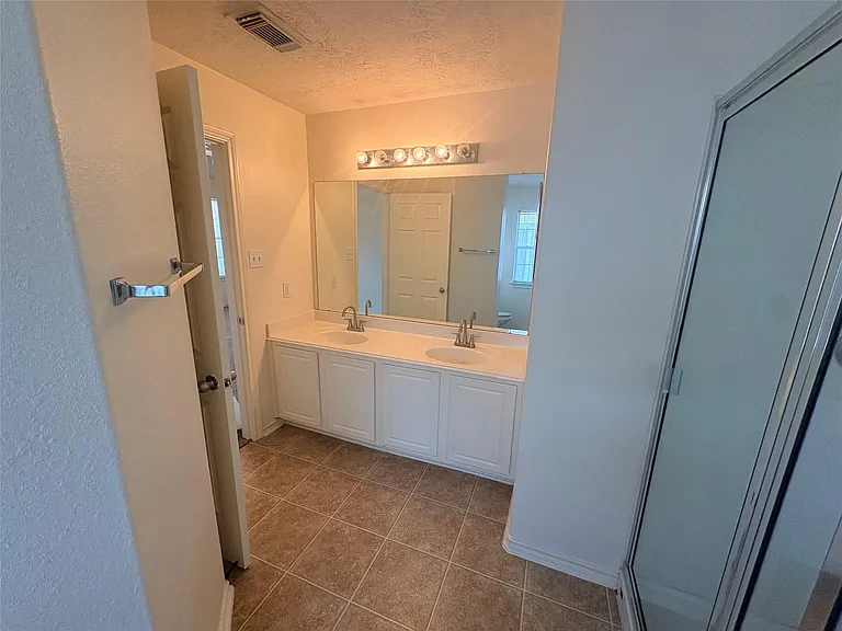 14403 Fairbuff Ln — Photo 16