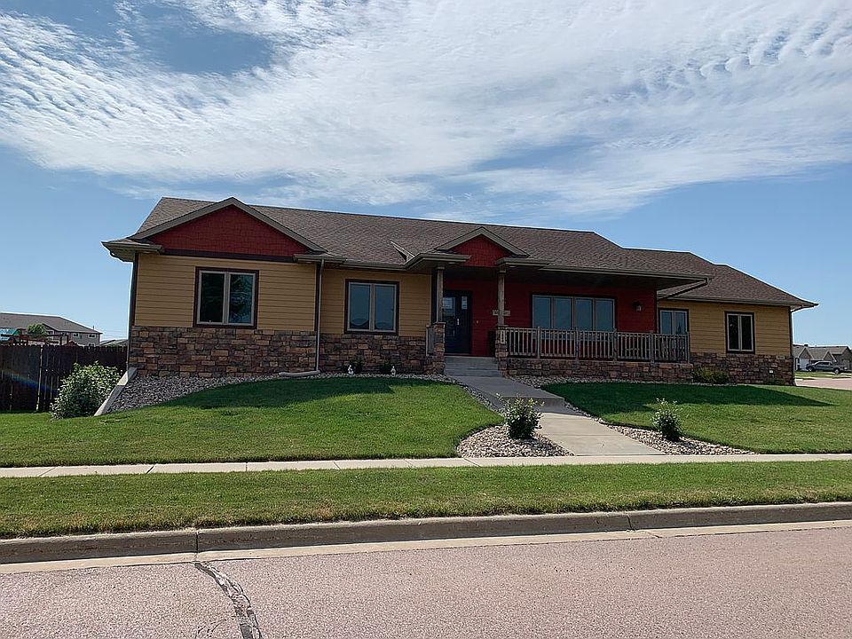 2nd image of 2800 N Vincent Ave
