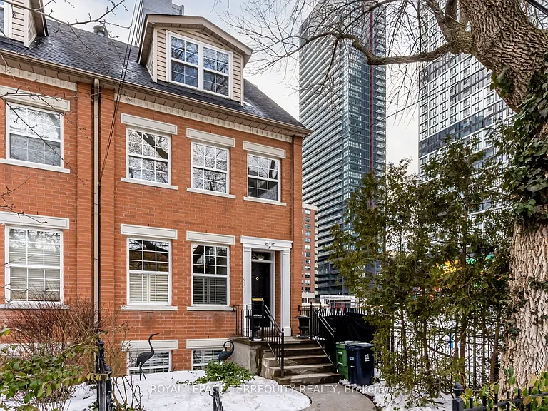 244 George St — Photo 37