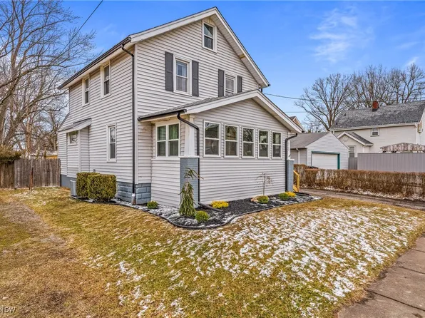 2137 Grandview St SE, Warren, OH 44483